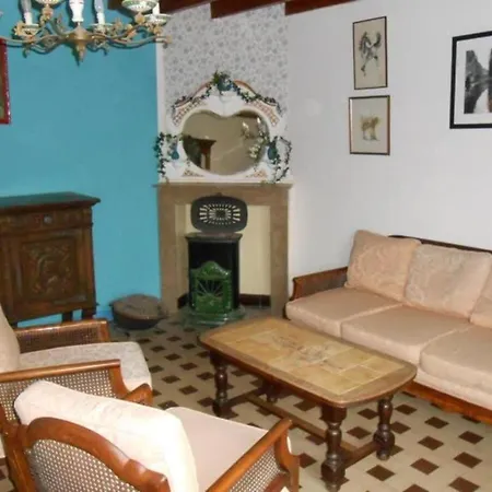 14 Rue De Monteville