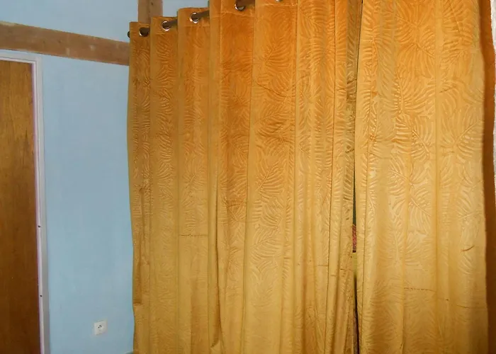 14 Rue De Monteville